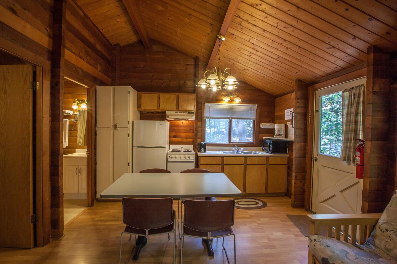 Lake Texoma Camping Resort Cabin 4 Willow Spring Екстериор снимка