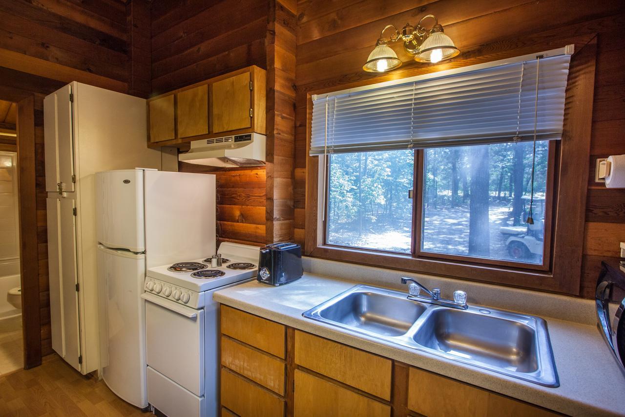 Lake Texoma Camping Resort Cabin 4 Willow Spring Екстериор снимка
