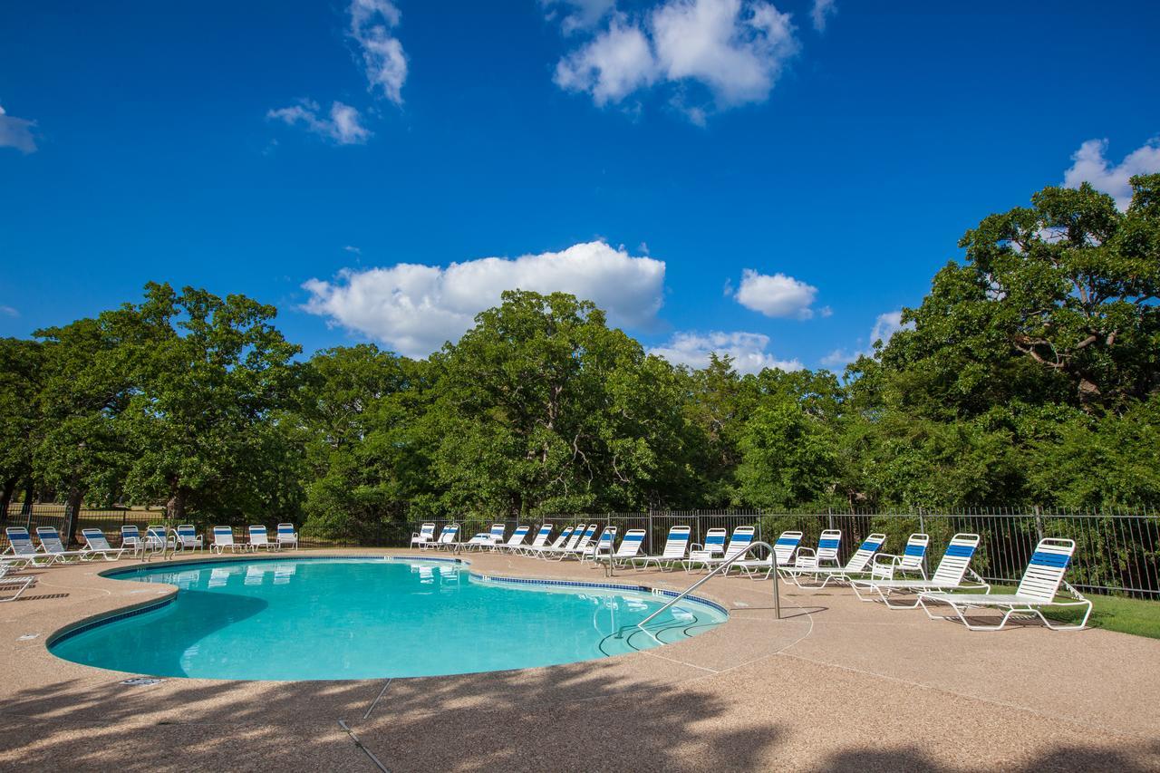 Lake Texoma Camping Resort Cabin 4 Willow Spring Екстериор снимка