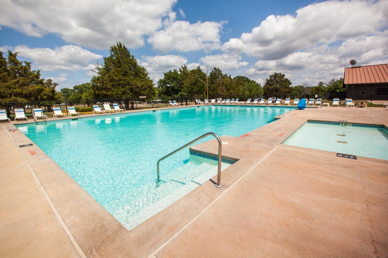 Lake Texoma Camping Resort Cabin 4 Willow Spring Екстериор снимка